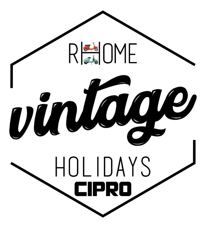 Vintage Cipro Apartment Rom